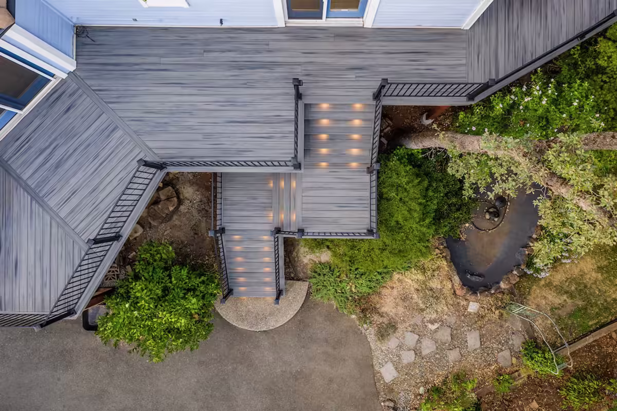 Custom deck built by Stone Ridge Decking for the Alta Mesa project